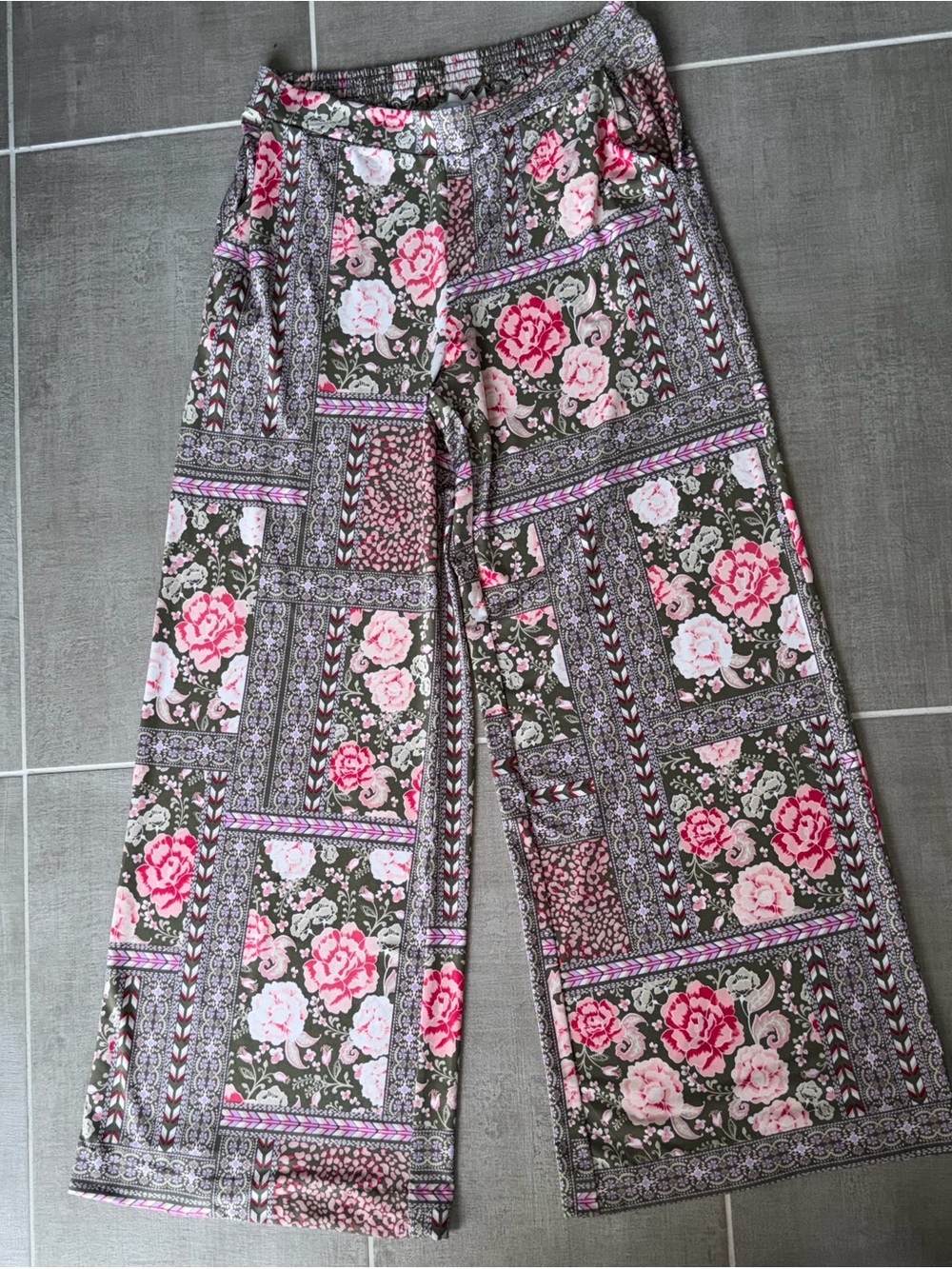 New York & Company Olive Floral Wide-Leg Pants with Pink Roses